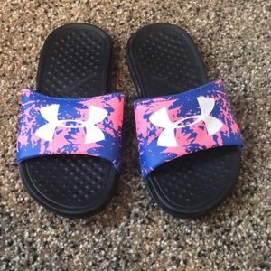 Little girls under armour slides